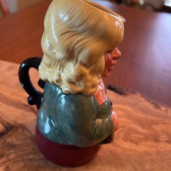 Royal Doulton Doultonville Collection "Betty Bitters" Barmaid Mug - Picture 5 of 9